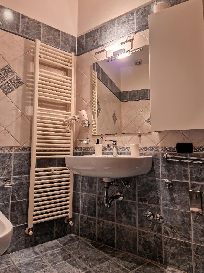 Casa Armanni - La Tua Casa Di Pietra Appartement Gubbio Buitenkant foto
